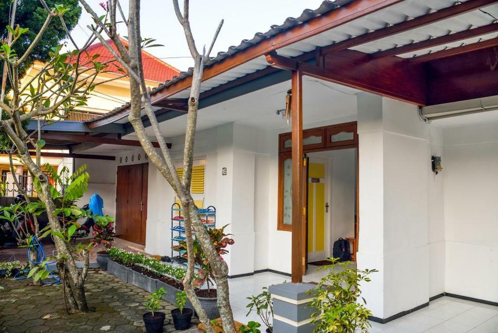 Rumah Larasati Malang Eksteriør billede